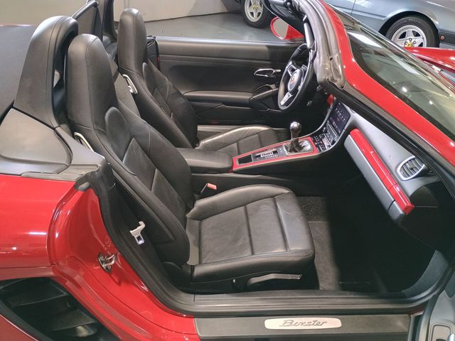 2019 Porsche 718 Boxster Roadster 1 Owner Stickshift Florida Car - 22916123 - 28