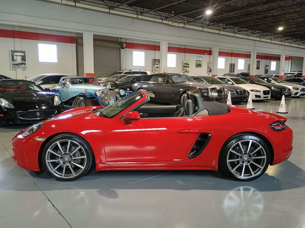 2019 Porsche 718 Boxster Roadster 1 Owner Stickshift Florida Car - 22916123 - 2