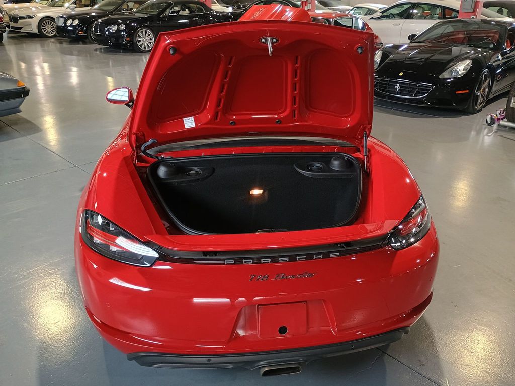 2019 Porsche 718 Boxster Roadster 1 Owner Stickshift Florida Car - 22916123 - 34