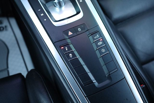 2019 Porsche 911 Carrera 4S - 22938618 - 26