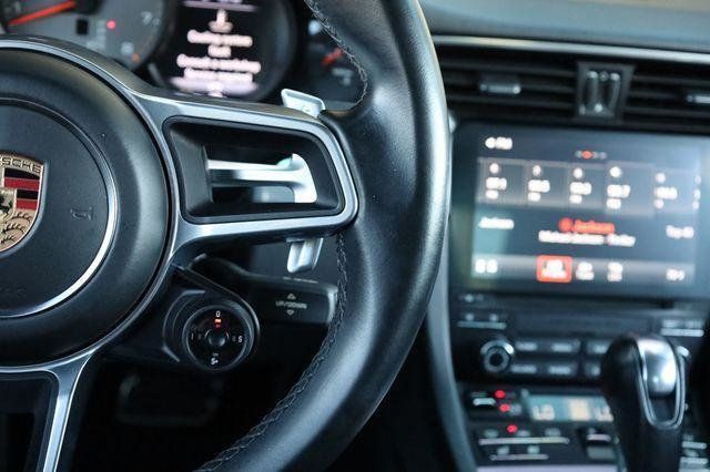 2019 Porsche 911 Carrera 4S - 23040511 - 24