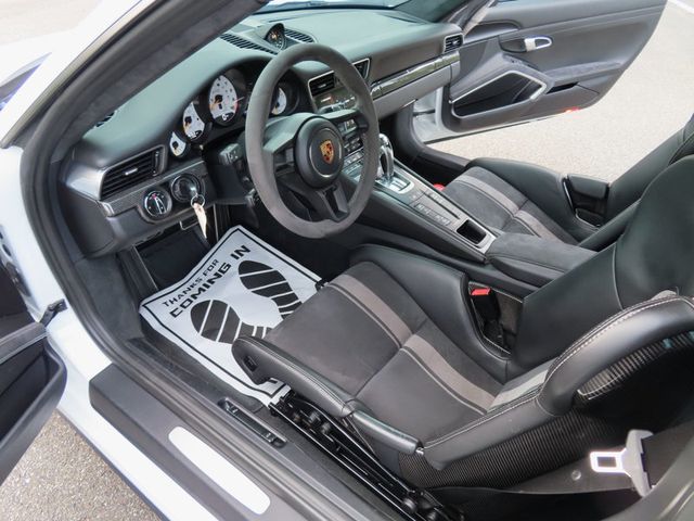 2019 Porsche 911 GT3 Coupe - 23061795 - 12