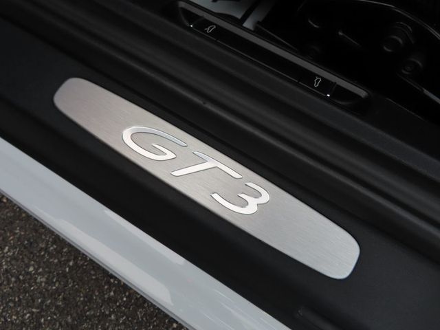 2019 Porsche 911 GT3 Coupe - 23061795 - 13