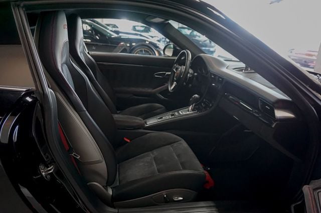 2019 Porsche 911 *GTS Coupe* *GTS Interior Pkg* *Rear Axle Steering* *$146k MSRP* - 23010782 - 35