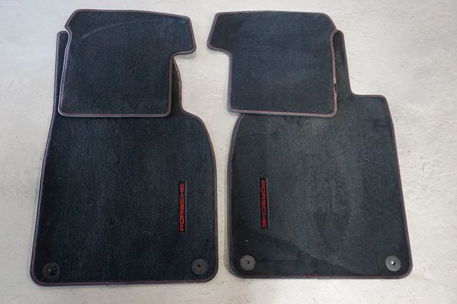 2019 Porsche 911 *GTS Coupe* *GTS Interior Pkg* *Rear Axle Steering* *$146k MSRP* - 23010782 - 77