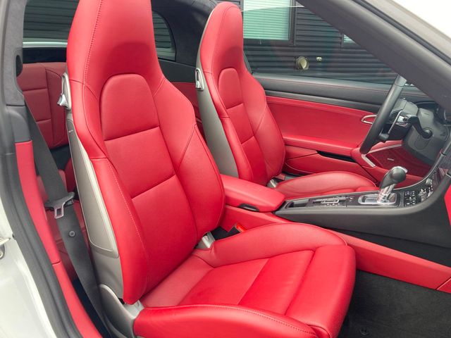 2019 Porsche 911 Targa 4 GTS - 22904150 - 24