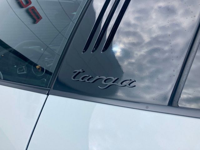 2019 Porsche 911 Targa 4 GTS - 22904150 - 33