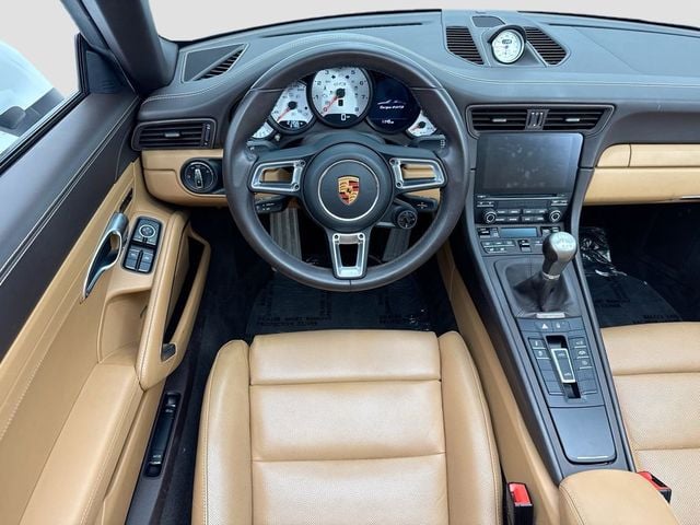 2019 Porsche 911 Targa 4S - 23024698 - 17