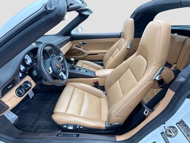 2019 Porsche 911 Targa 4S - 23024698 - 24