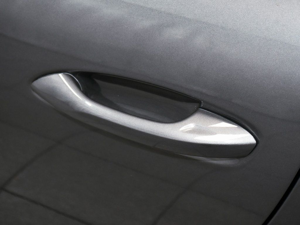 2019 Porsche 911 Turbo Coupe photo 9
