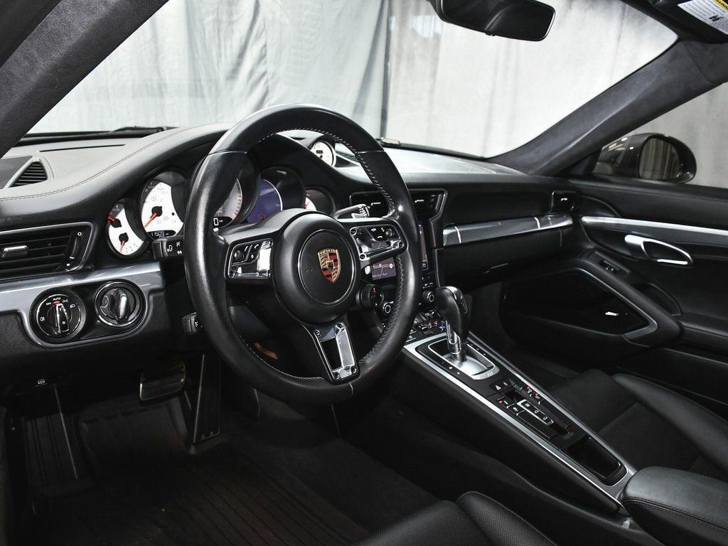 2019 Porsche 911 Turbo Coupe photo 18