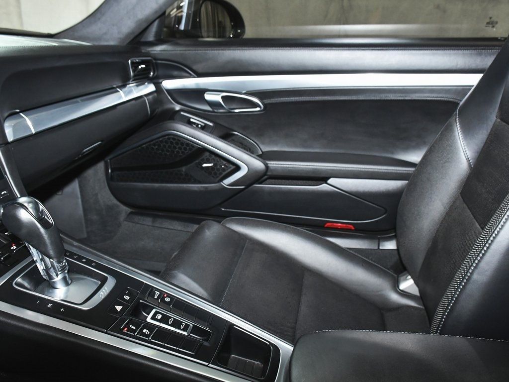 2019 Porsche 911 Turbo Coupe photo 44