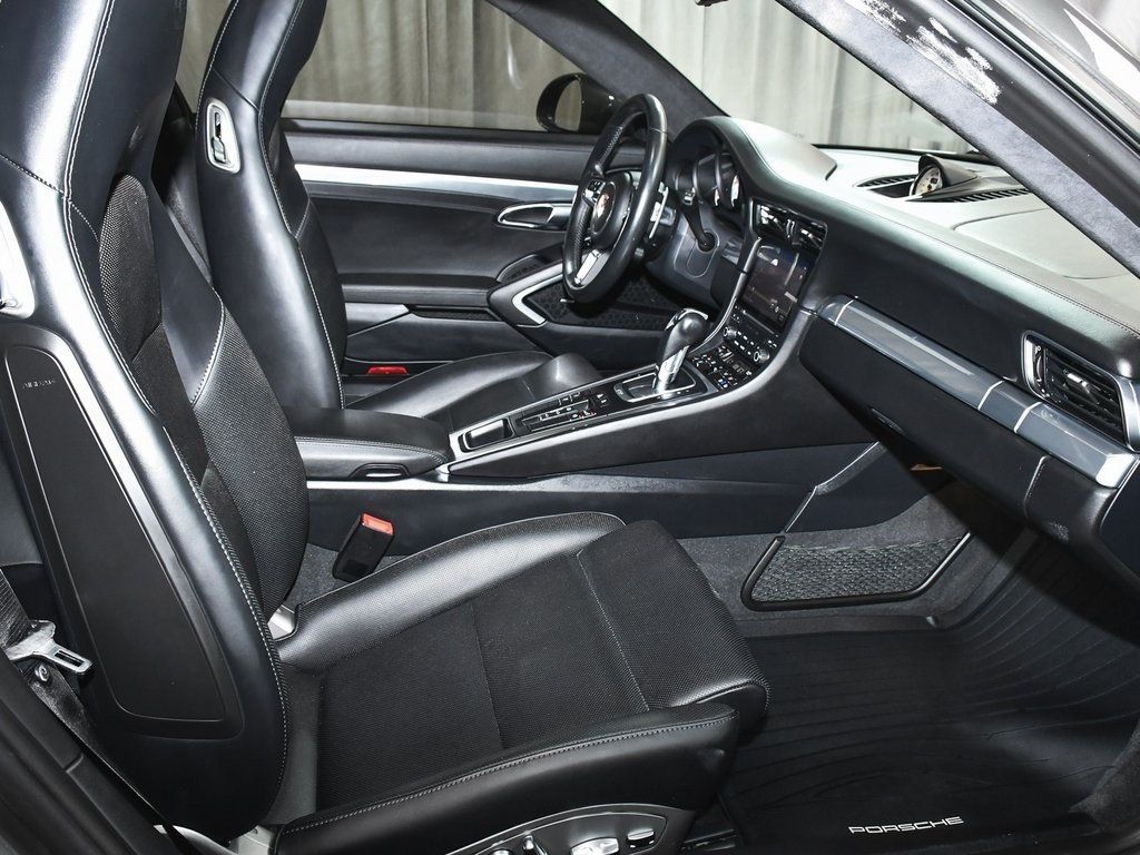 2019 Porsche 911 Turbo Coupe photo 57