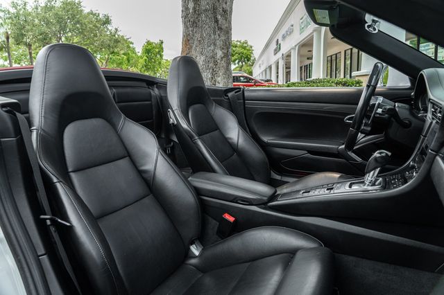 2019 Porsche 911 Turbo S Cabriolet - 23042323 - 18