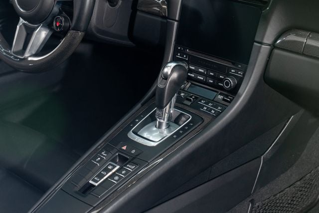 2019 Porsche 911 Turbo S Coupe - 22960202 - 17