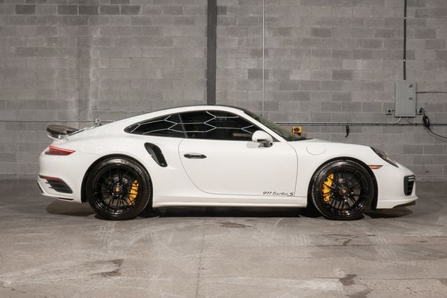 2019 Porsche 911 Turbo S Coupe - 22960202 - 1