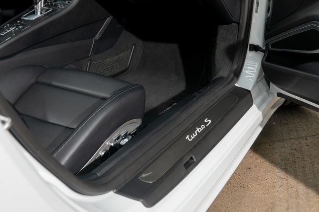 2019 Porsche 911 Turbo S Coupe - 22960202 - 22