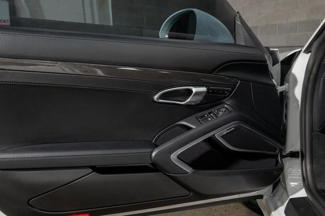 2019 Porsche 911 Turbo S Coupe - 22960202 - 28