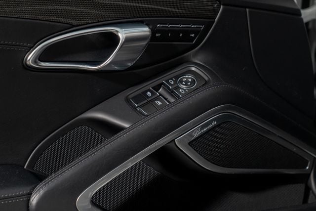 2019 Porsche 911 Turbo S Coupe - 22960202 - 29