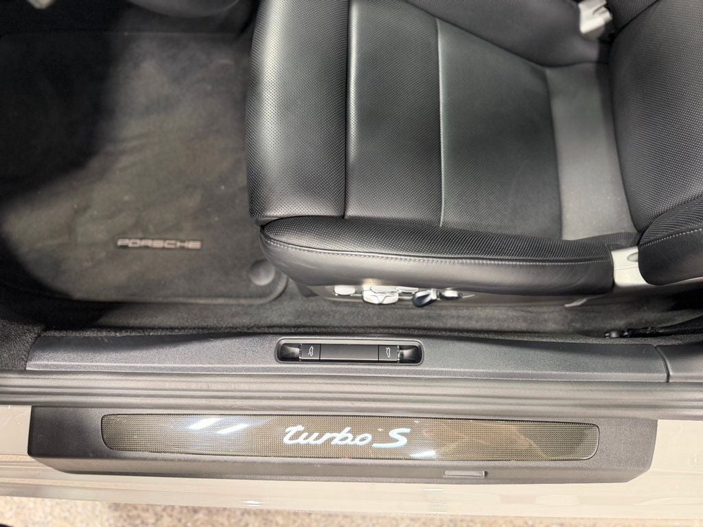 2019 Porsche 911 Turbo S Coupe - 23008738 - 12