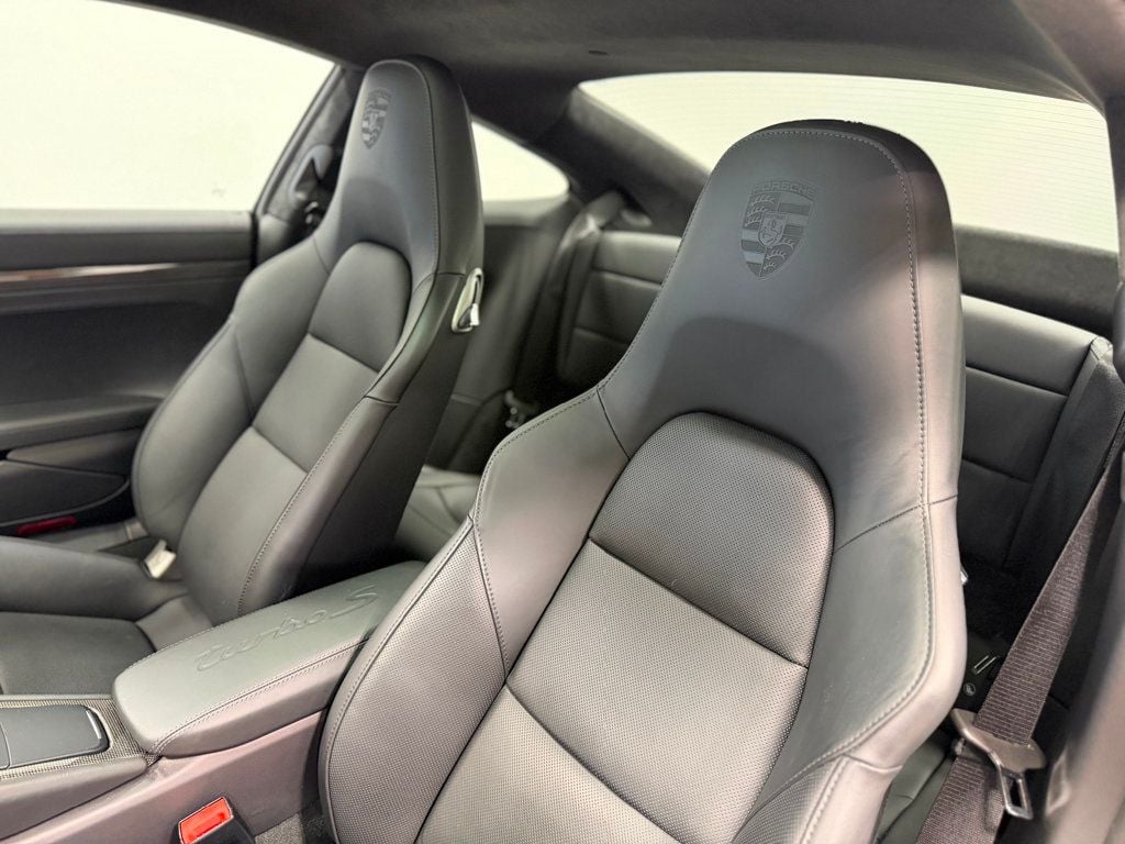 2019 Porsche 911 Turbo S Coupe - 23008738 - 13