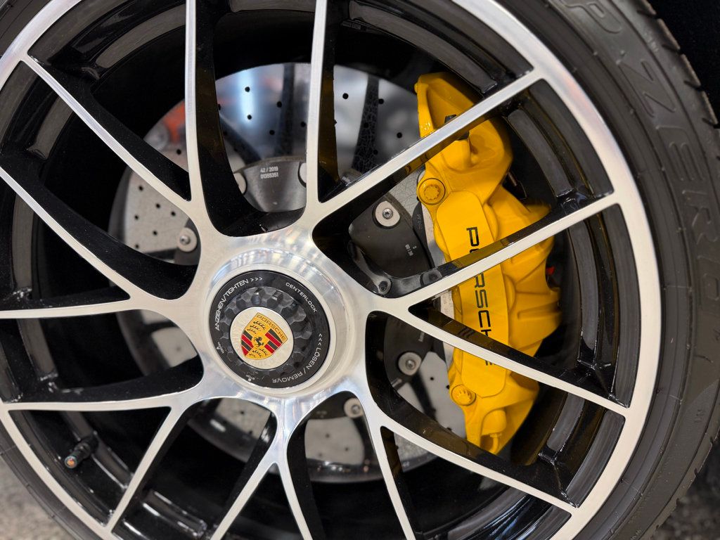 2019 Porsche 911 Turbo S Coupe - 23008738 - 18