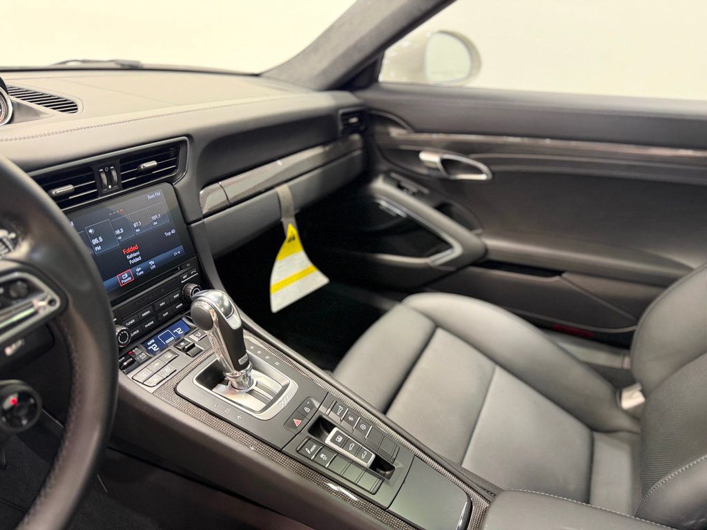 2019 Porsche 911 Turbo S Coupe - 23008738 - 26