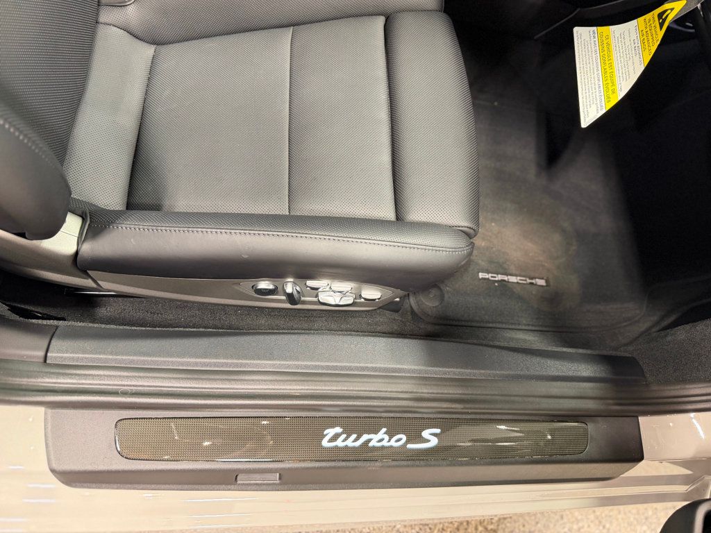2019 Porsche 911 Turbo S Coupe - 23008738 - 50