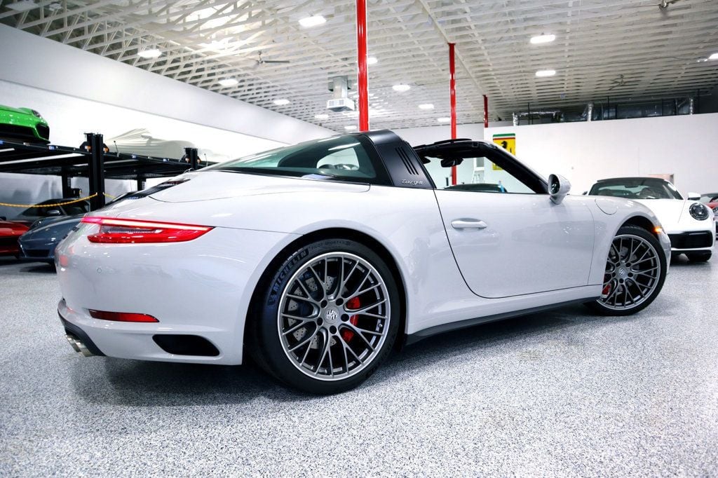 2019 Porsche 911 CARRERA TARGA 4S * ONLY 5K MILES...Best Color Chalk! - 22484639 - 8