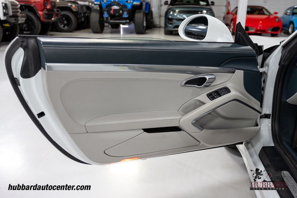 2019 Porsche 911 Targa 4S  - 23003600 - 15