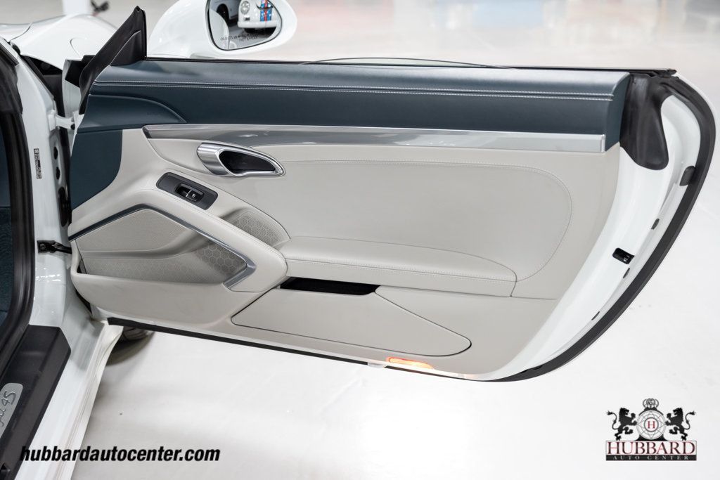 2019 Porsche 911 Targa 4S  - 23003600 - 23