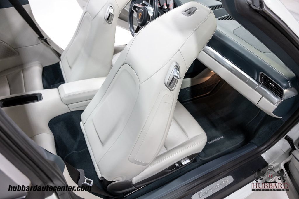 2019 Porsche 911 Targa 4S  - 23003600 - 90