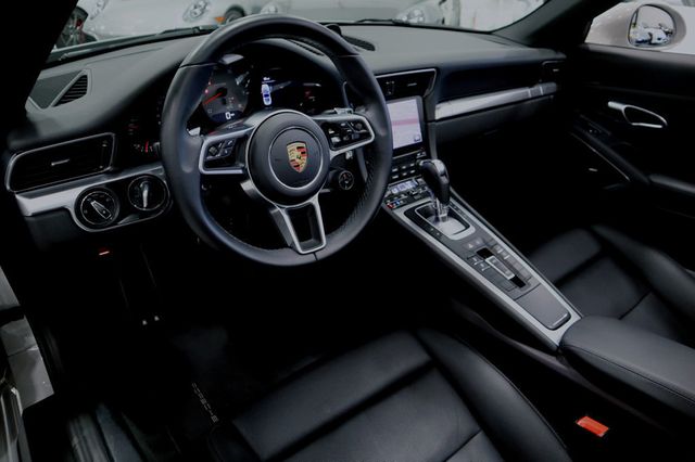 2019 Porsche 911 TARGA 4S CHALK...5,898 Miles...Targa 4S - 22484639 - 25