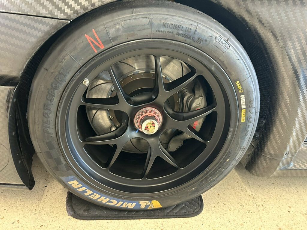 2019 Porsche 935  - 23085063 - 16