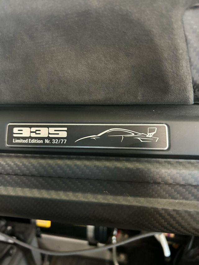 2019 Porsche 935  - 23085063 - 27