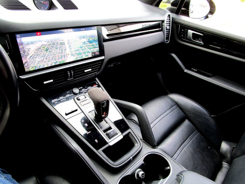 2019 Porsche Cayenne  - 23093947 - 22