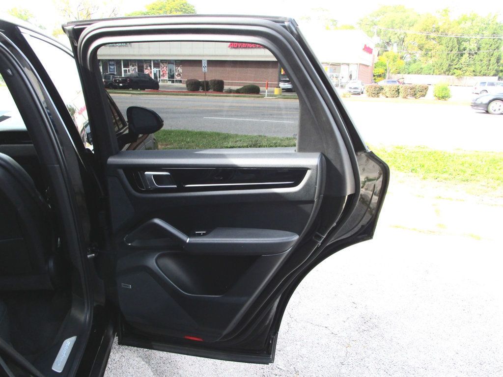 2019 Porsche Cayenne  - 23093947 - 36