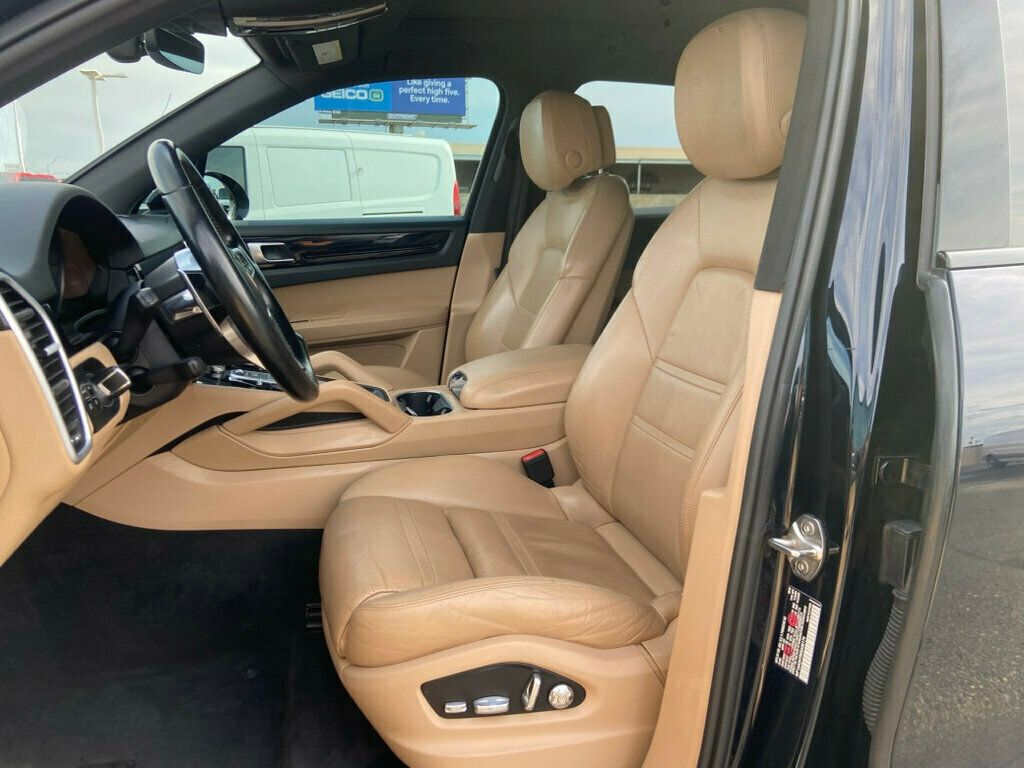 2019 Porsche Cayenne photo 10