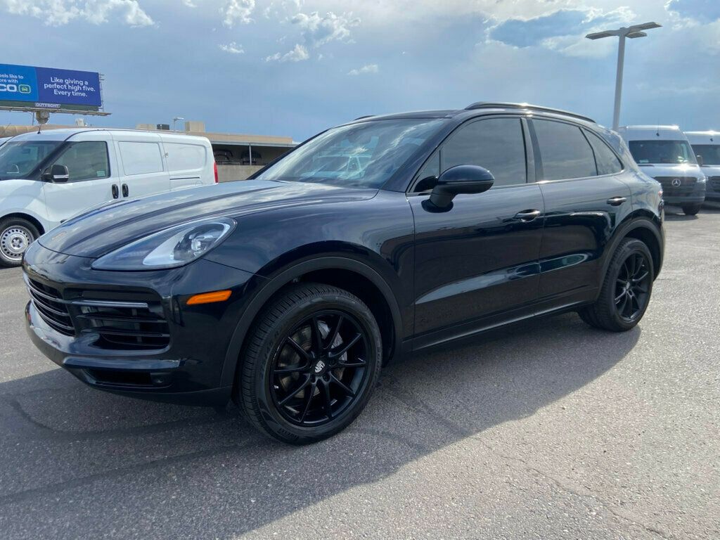 2019 Porsche Cayenne photo 2