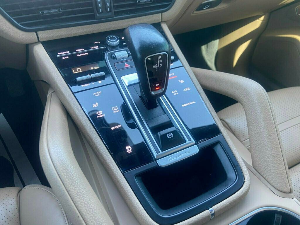 2019 Porsche Cayenne photo 22