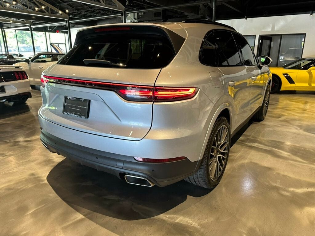 2019 Porsche Cayenne AWD/PremiumPkg/Htd&CldSeats/PanoRoof/14WayPwrSeats/HtdSteerWheel - 22545796 - 4