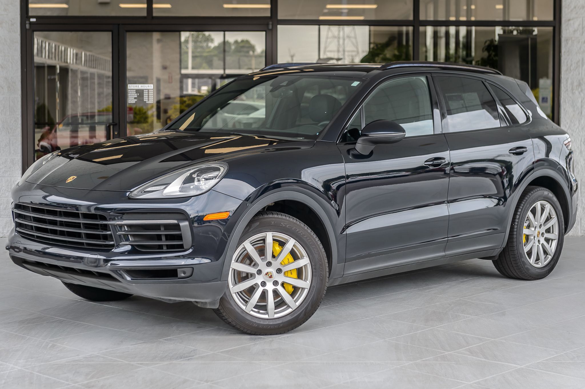 2019 Porsche Cayenne photo 2