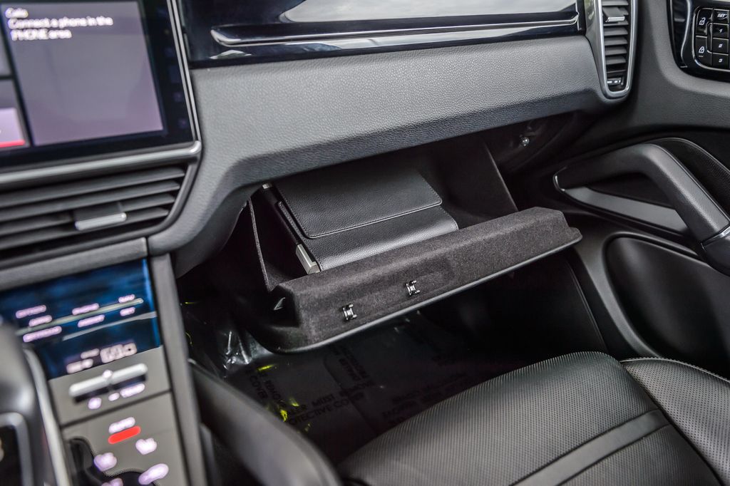 2019 Porsche Cayenne CAYENNE AWD - NAV - PANO ROOF - BLUETOOTH - BACKUP CAM -GORGEOUS - 22778839 - 34