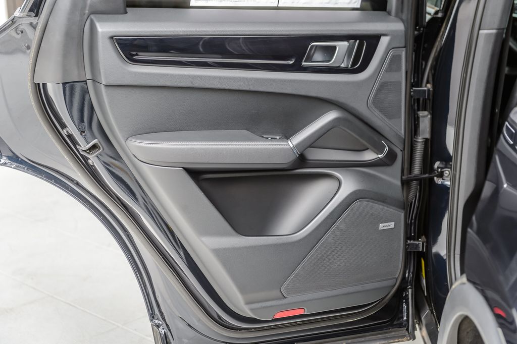 2019 Porsche Cayenne CAYENNE AWD - NAV - PANO ROOF - BLUETOOTH - BACKUP CAM -GORGEOUS - 22778839 - 51