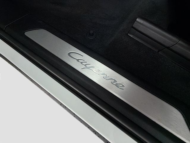 2019 Porsche Cayenne E-Hybrid - 23028047 - 17