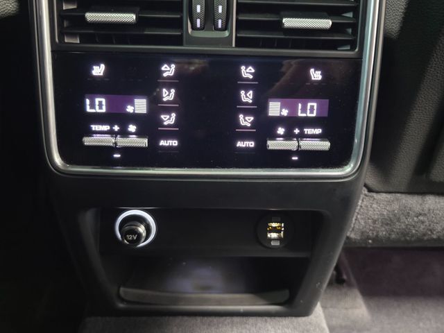 2019 Porsche Cayenne E-Hybrid - 23052592 - 40