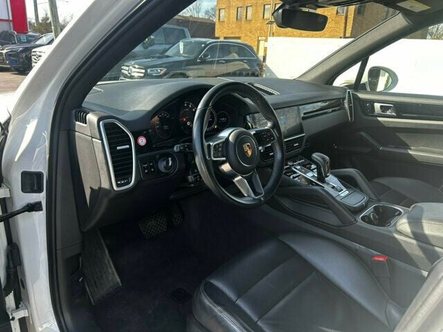 2019 Porsche Cayenne MSRP$70700/Heated Seats/Blind Spot Monitor/Pano Roof/NAV - 22967434 - 10