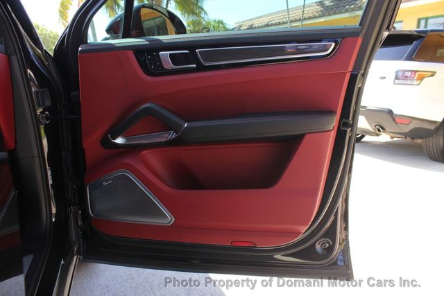 2019 Porsche Cayenne Original Window  of Over $ 161k, Stunning Example - 20381121 - 14