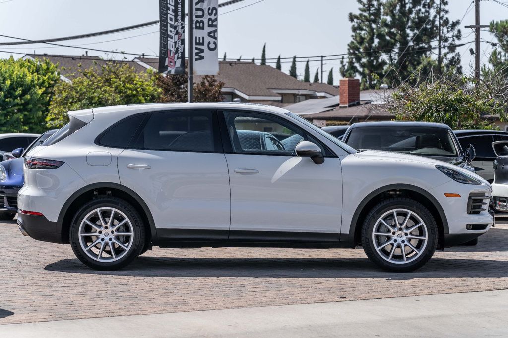 2019 Porsche Cayenne PREMIUM PLUS PACKAGE W/ 20' WHEELS - 22545991 - 4