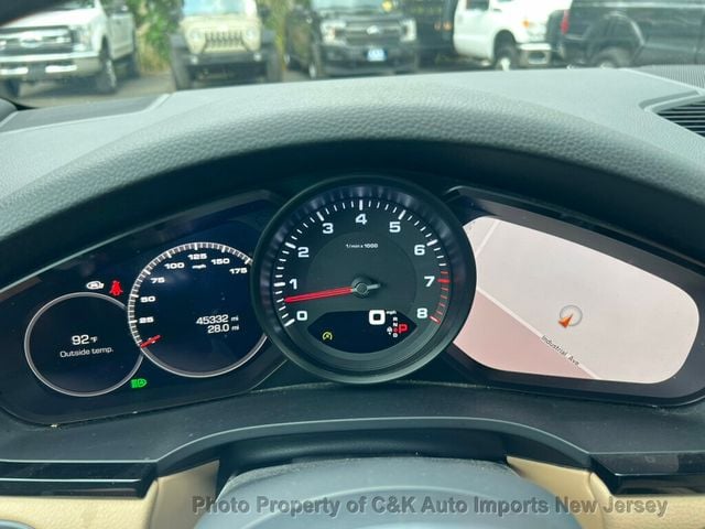 2019 Porsche Cayenne Premium Plus, Pano Roof, Lane Change Assist, Heated&Cooled Seats - 22912461 - 27